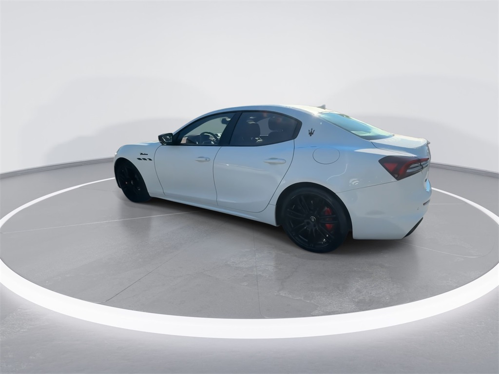 2022 Maserati Ghibli Modena Q4 8