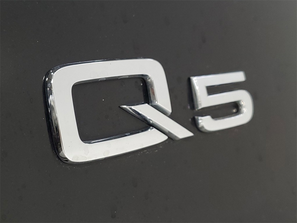 2023 Audi Q5 45 S line Premium Plus 34
