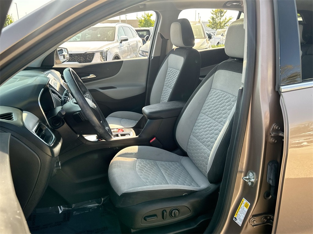 2018 Chevrolet Equinox LT 18