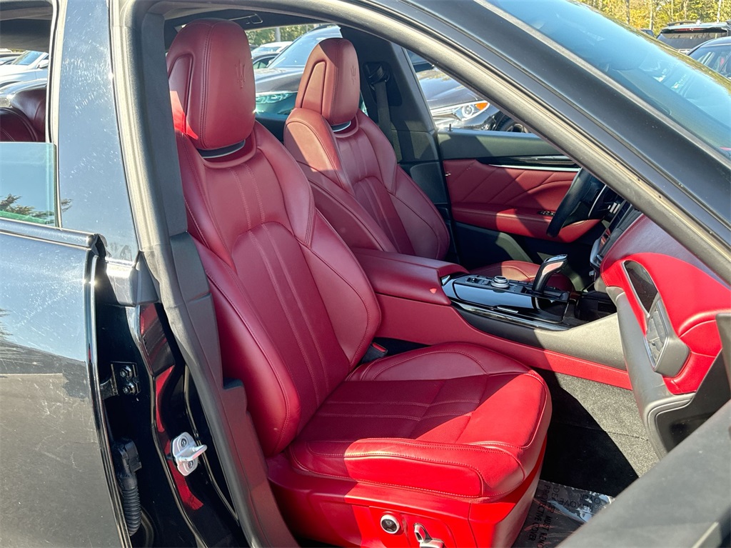 2021 Maserati Levante GranSport 37