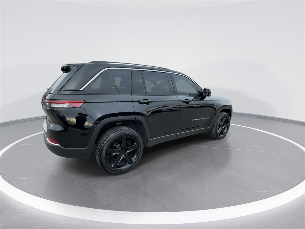 2022 Jeep Grand Cherokee Limited 11