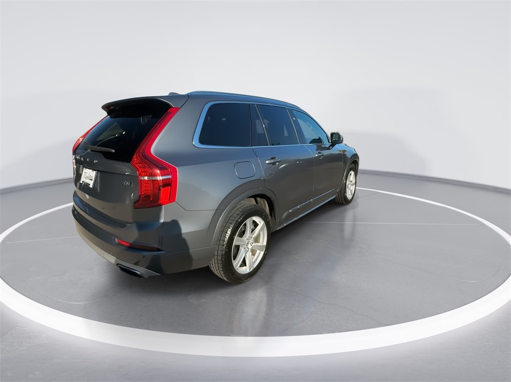 2020 Volvo XC90 T6 Momentum 10