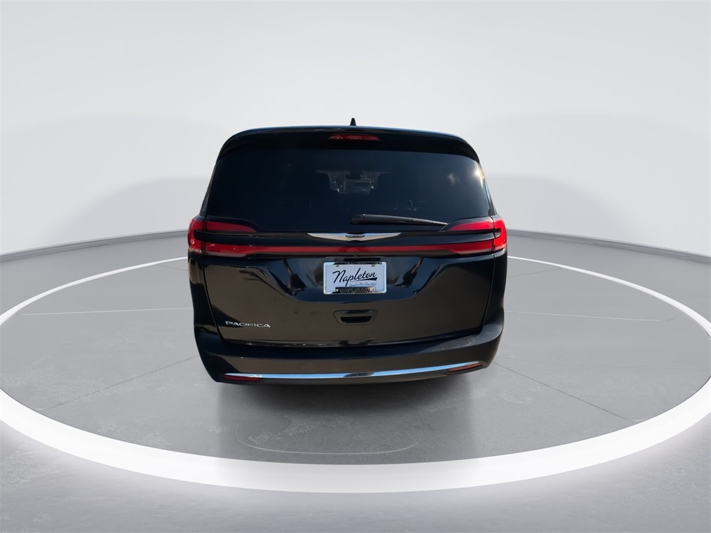 2022 Chrysler Pacifica Touring L 9