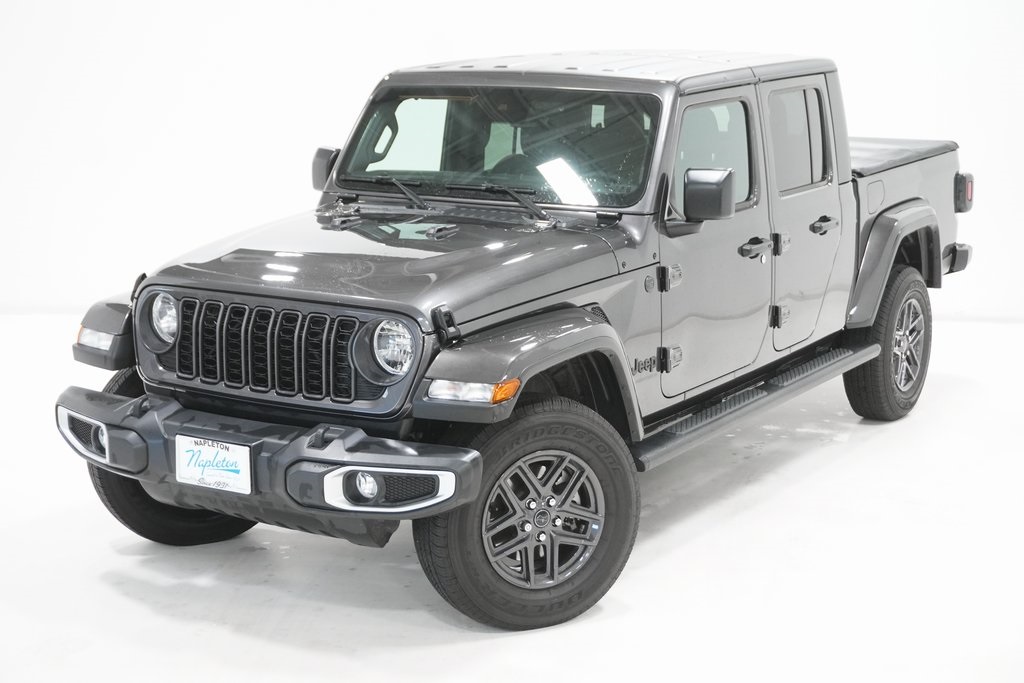 2024 Jeep Gladiator Sport 2