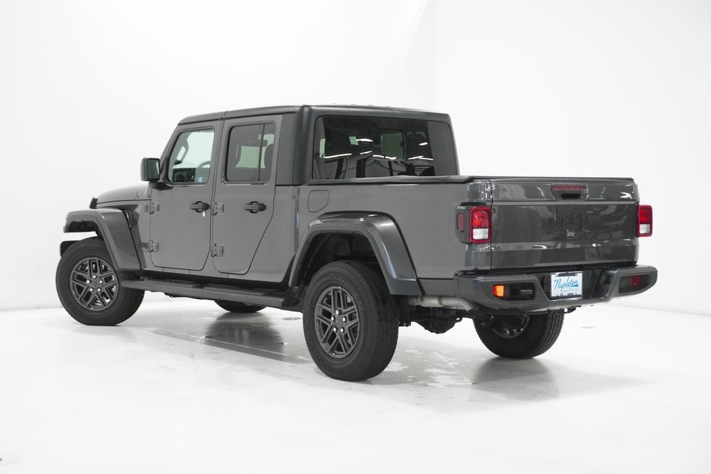 2024 Jeep Gladiator Sport 5