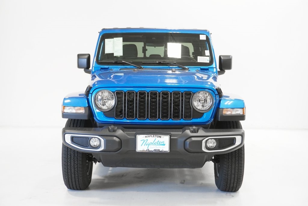 2024 Jeep Gladiator Sport 3