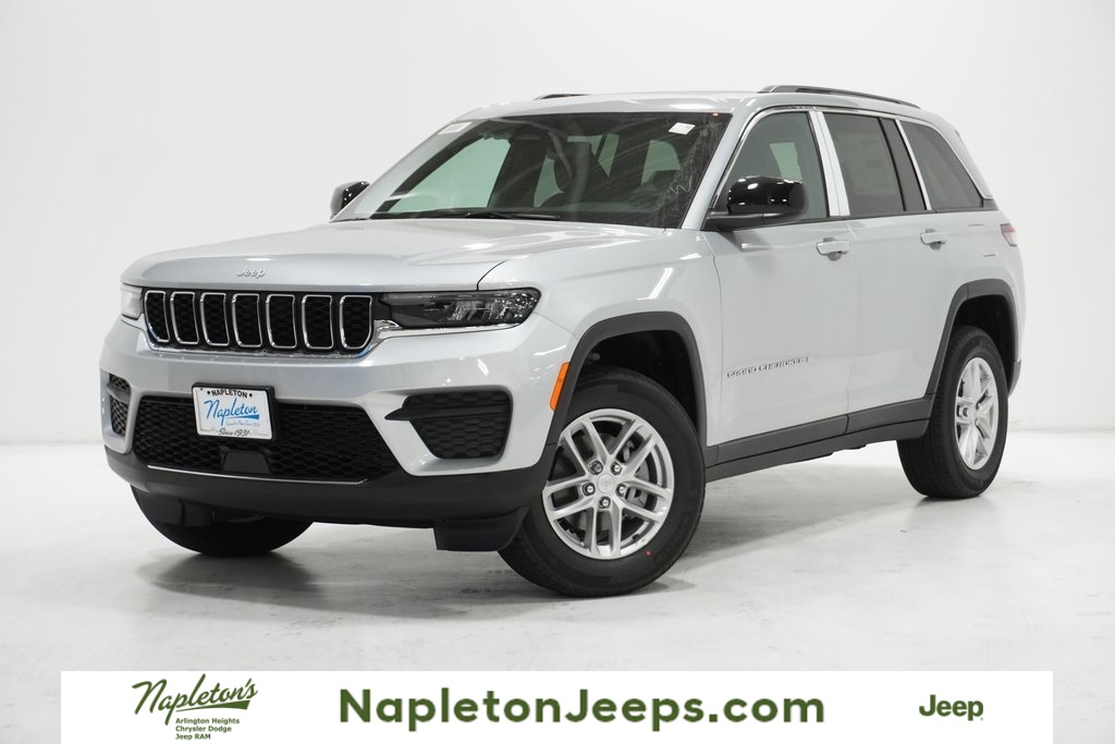 2024 Jeep Grand Cherokee Laredo 1