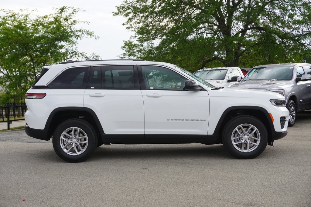 2024 Jeep Grand Cherokee Laredo 5