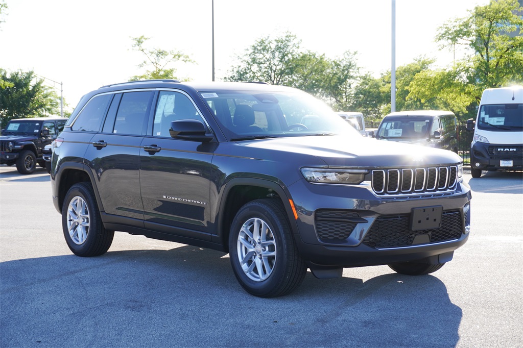 2024 Jeep Grand Cherokee Laredo 4