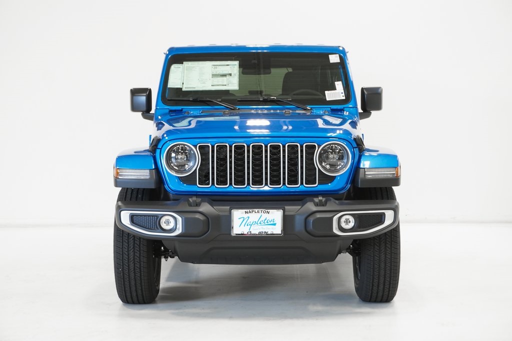 2024 Jeep Wrangler Sahara 3