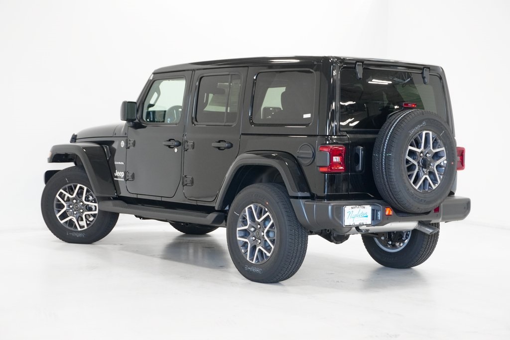 2024 Jeep Wrangler Sahara 5