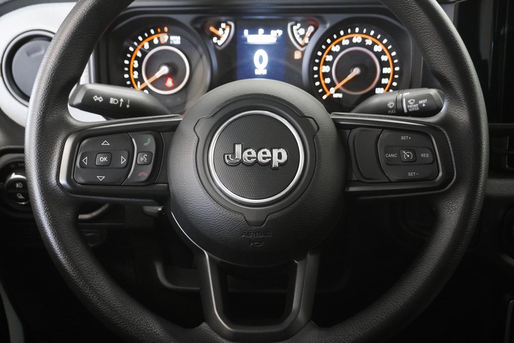 2024 Jeep Gladiator Sport 19