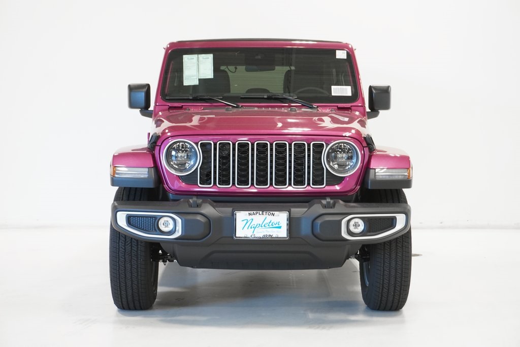 2024 Jeep Wrangler Sahara 3