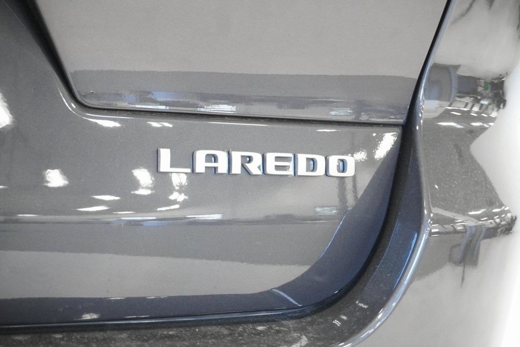 2025 Jeep Grand Cherokee L Laredo 8