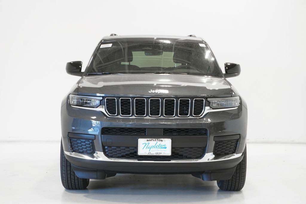 2025 Jeep Grand Cherokee Laredo 3