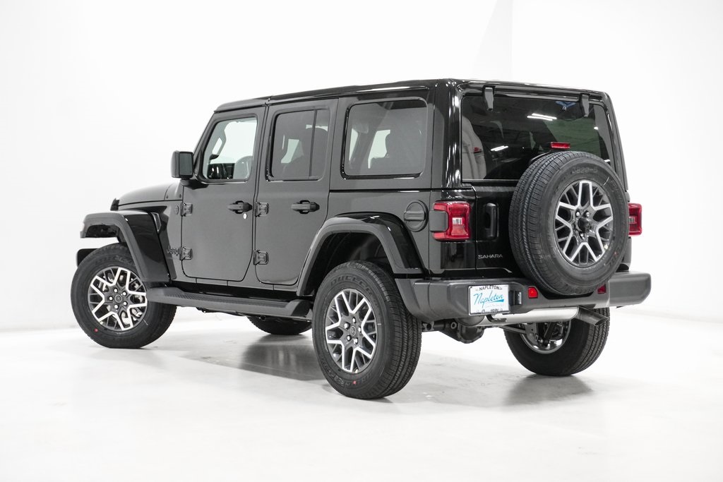 2025 Jeep Wrangler Sahara 5