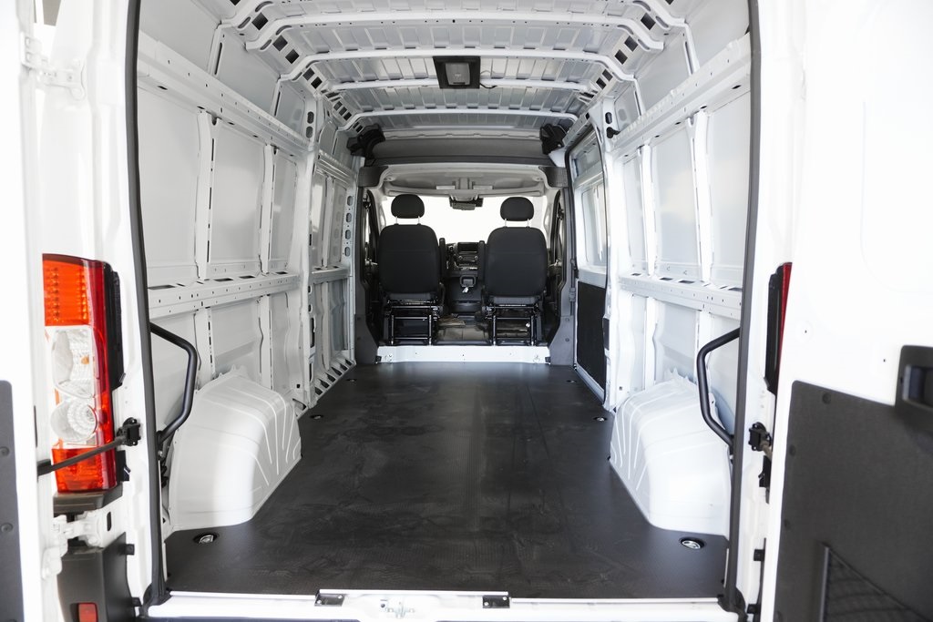 2024 Ram ProMaster 2500 High Roof 8