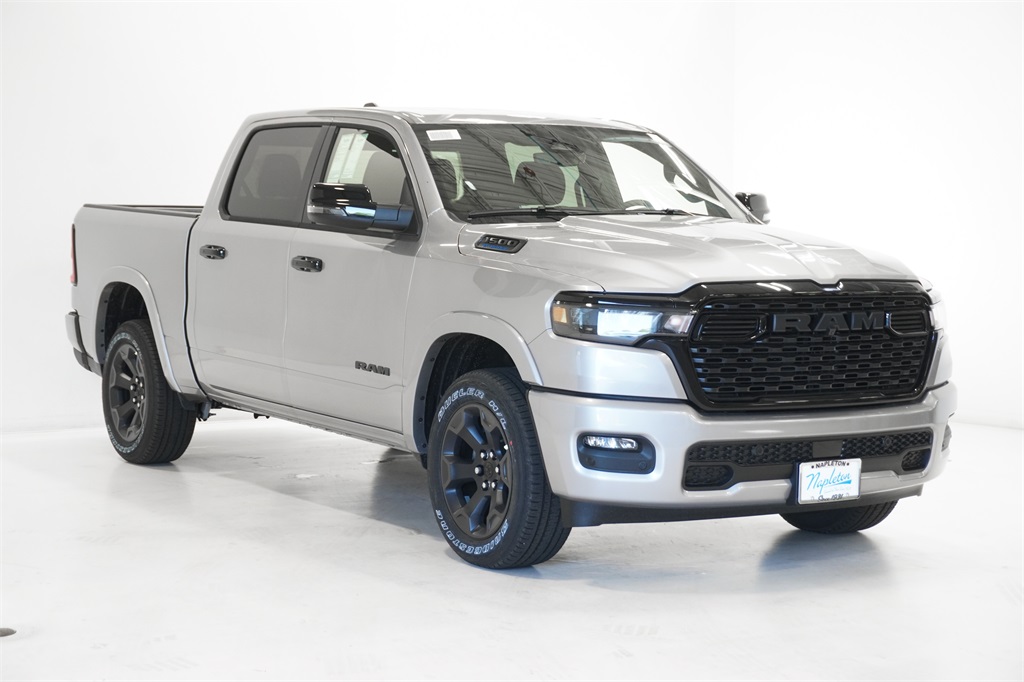 2025 Ram 1500 Big Horn/Lone Star 4