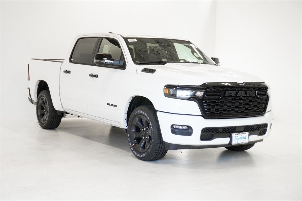 2025 Ram 1500 Big Horn/Lone Star 4