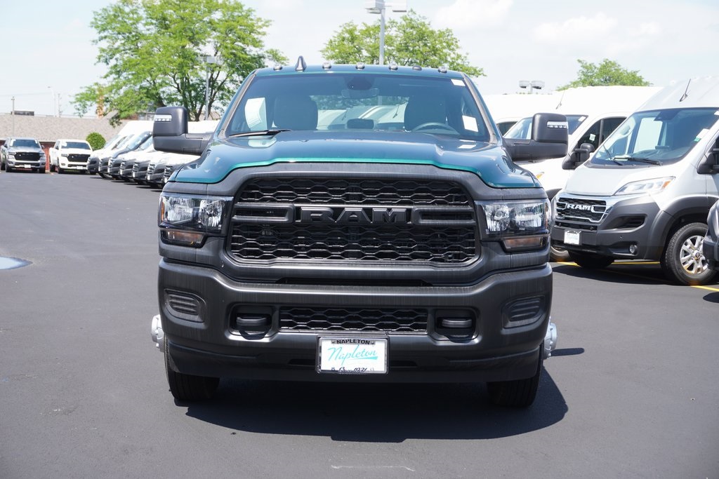 2024 Ram 3500 Tradesman 3