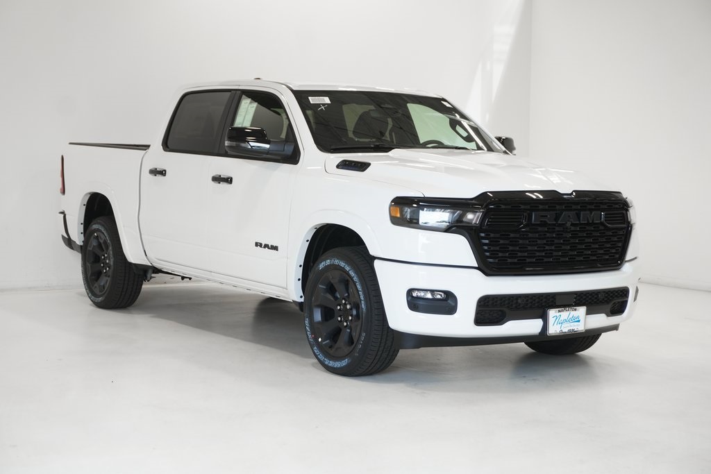 2025 Ram 1500 Big Horn/Lone Star 4