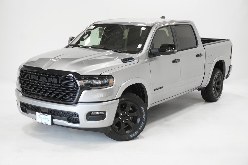 2025 Ram 1500 Big Horn/Lone Star 2