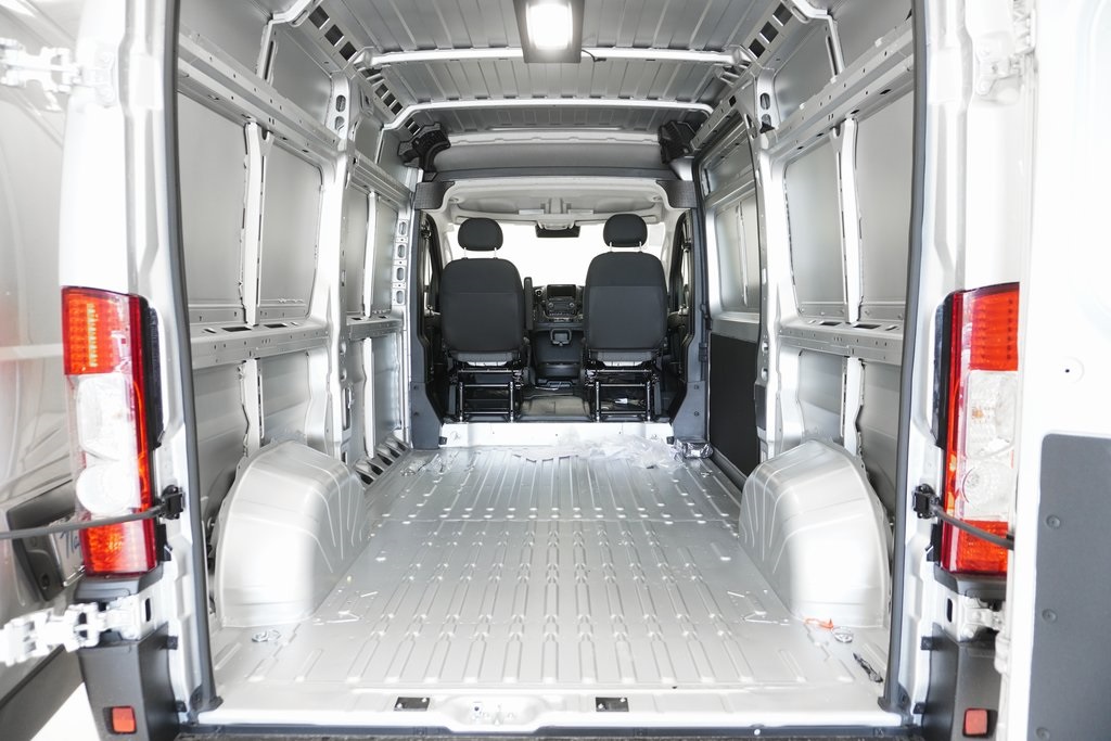 2024 Ram ProMaster 2500 High Roof 8