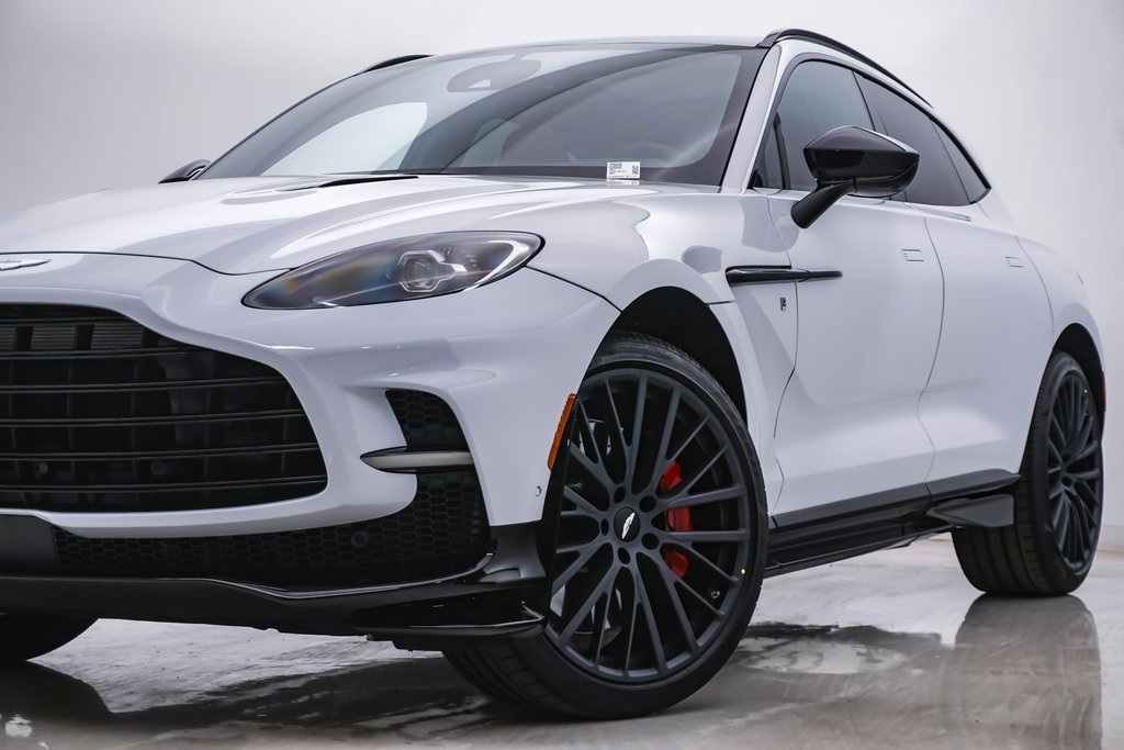 2024 Aston Martin DBX 707 2