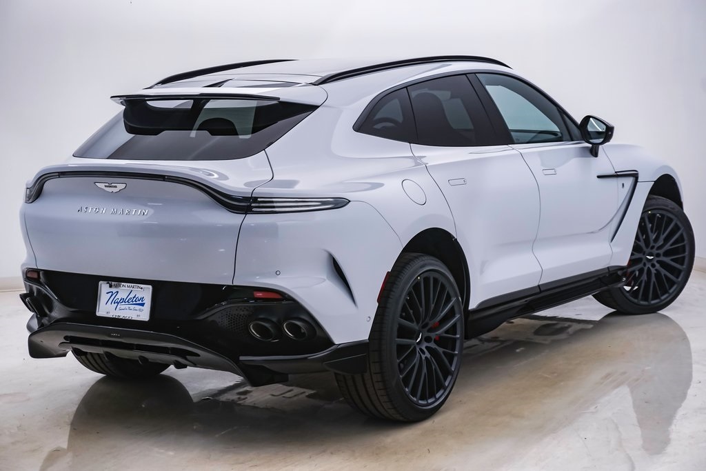 2024 Aston Martin DBX 707 11