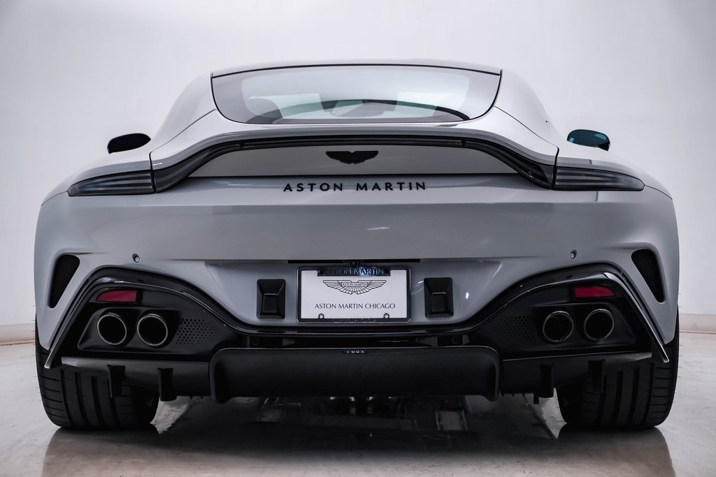 2025 Aston Martin Vantage Coupe 8