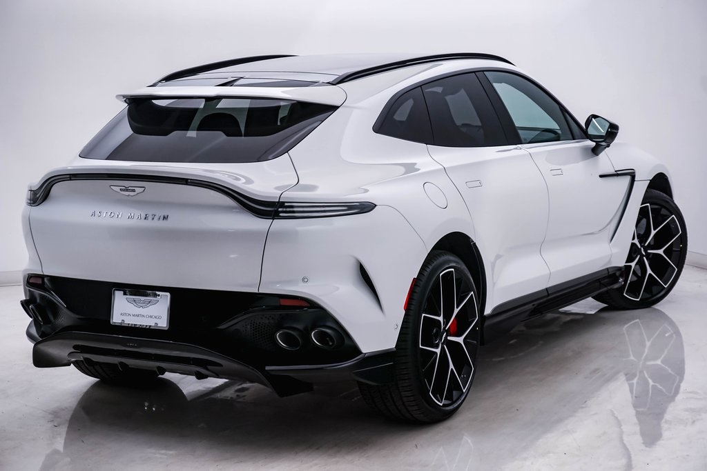 2025 Aston Martin DBX 707 11