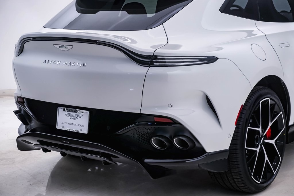 2025 Aston Martin DBX 707 12