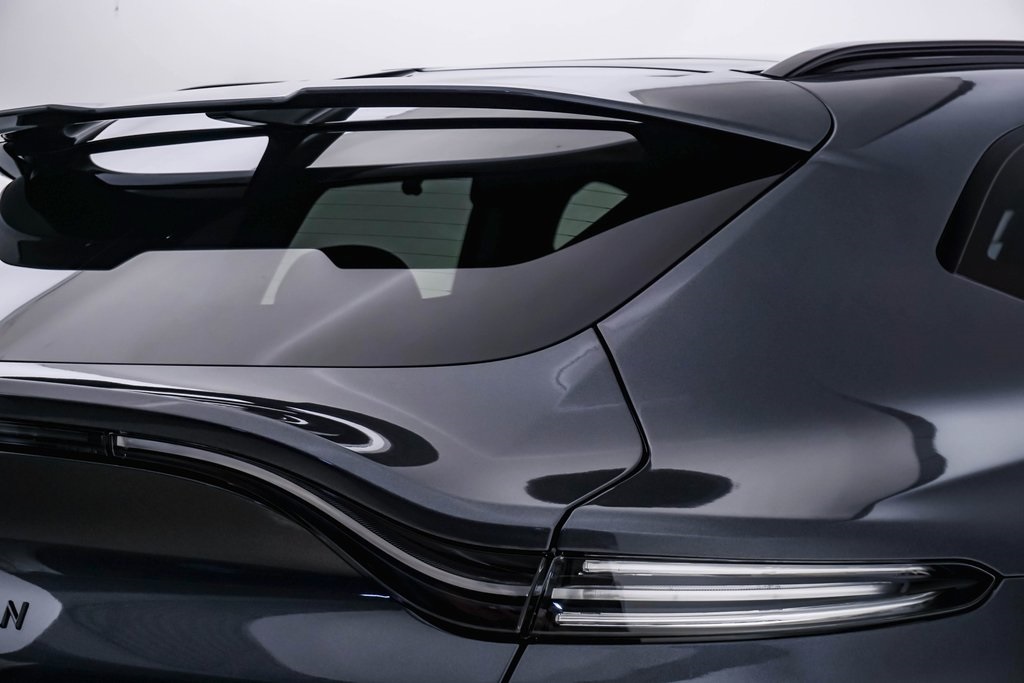 2025 Aston Martin DBX 707 13