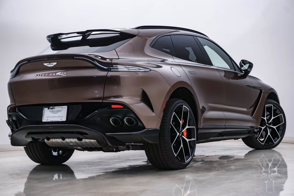 2025 Aston Martin DBX 707 11