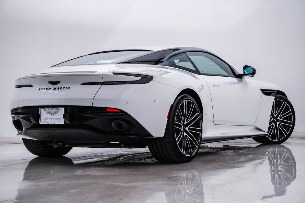 2025 Aston Martin DB12 Coupe 9