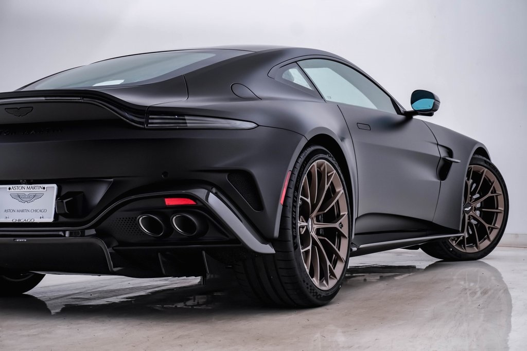 2025 Aston Martin Vantage Coupe 14