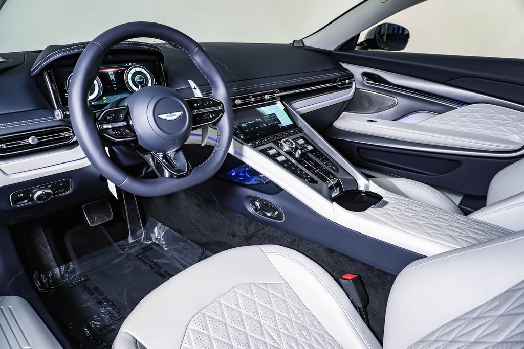 2025 Aston Martin DB12 Coupe 24