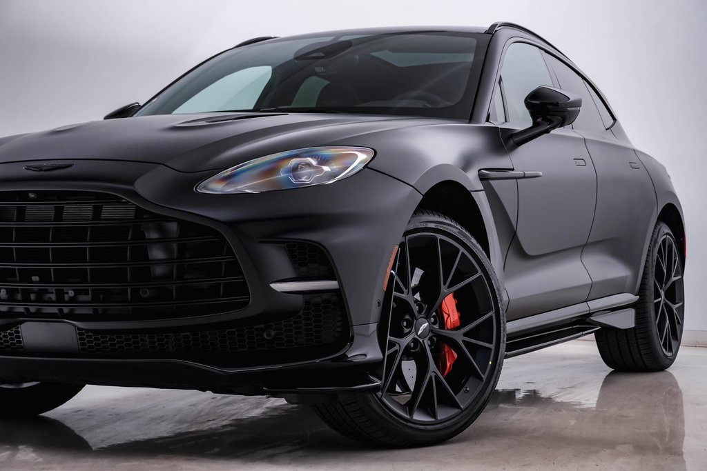 2025 Aston Martin DBX 707 2