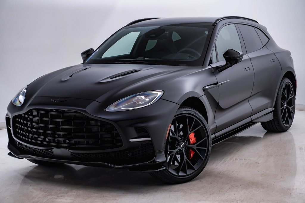 2025 Aston Martin DBX 707 3