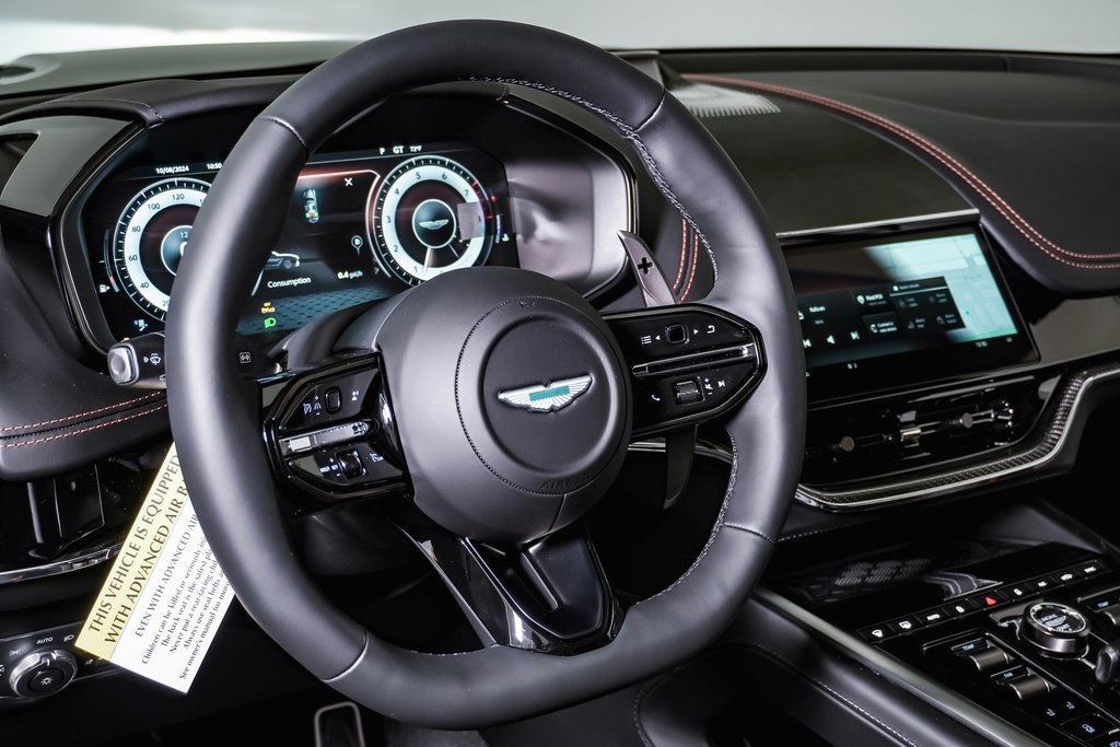 2025 Aston Martin DBX 707 28