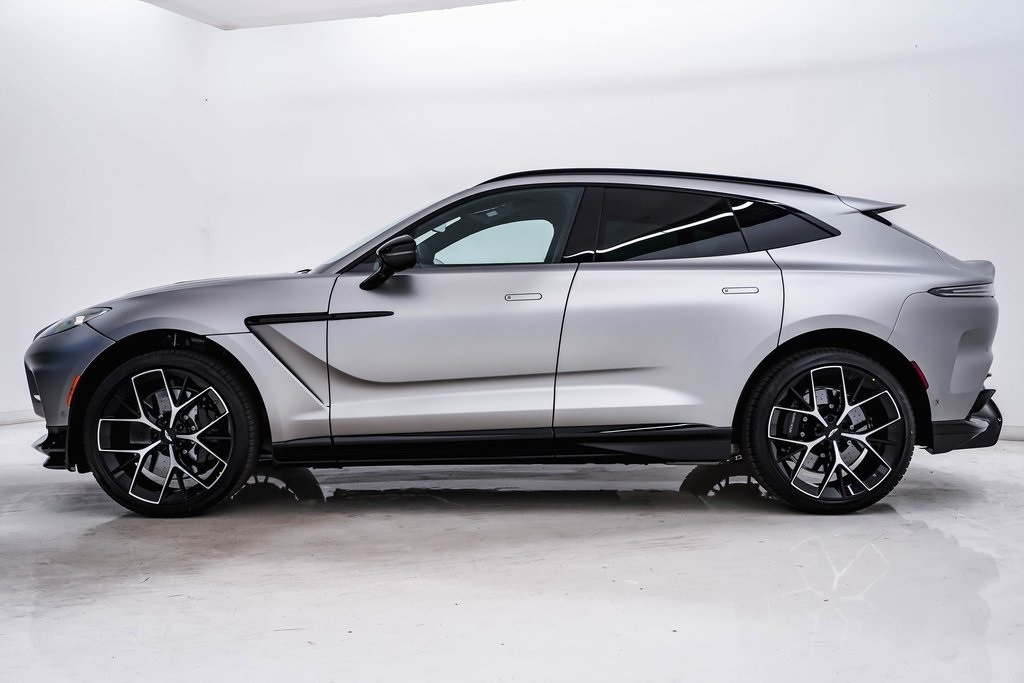 2025 Aston Martin DBX 707 6