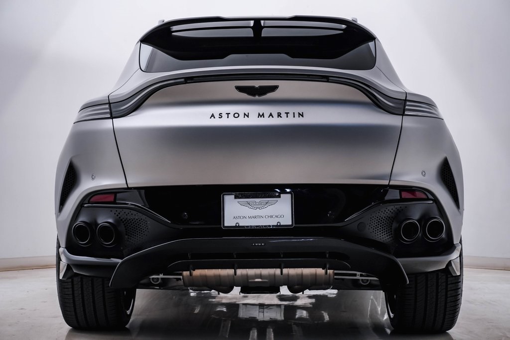 2025 Aston Martin DBX 707 9