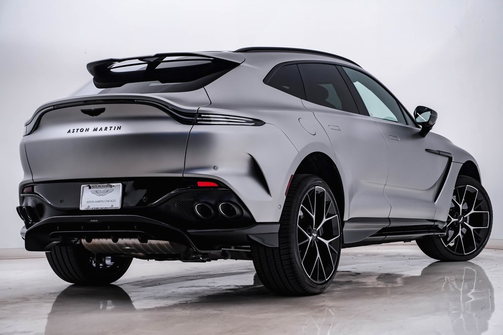 2025 Aston Martin DBX 707 10