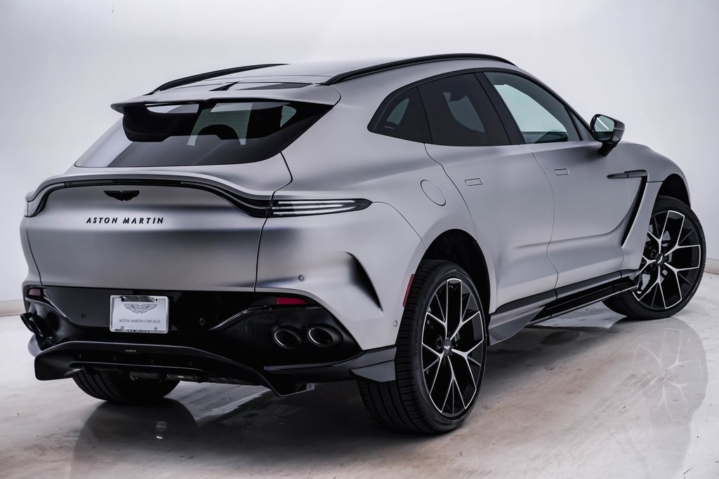 2025 Aston Martin DBX 707 12