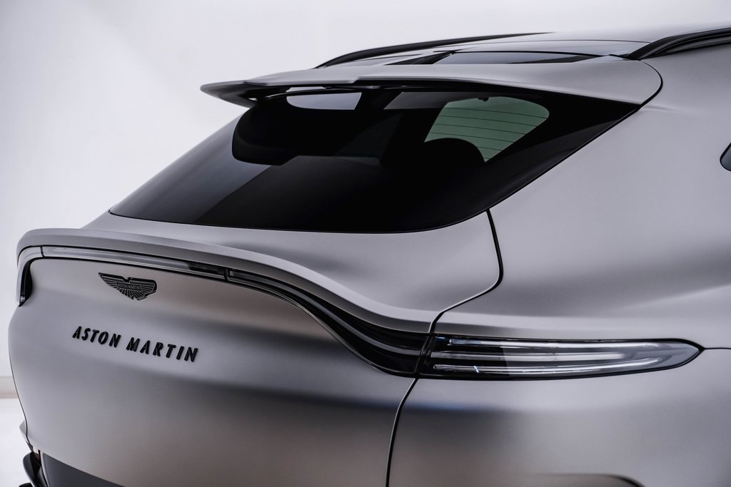 2025 Aston Martin DBX 707 14