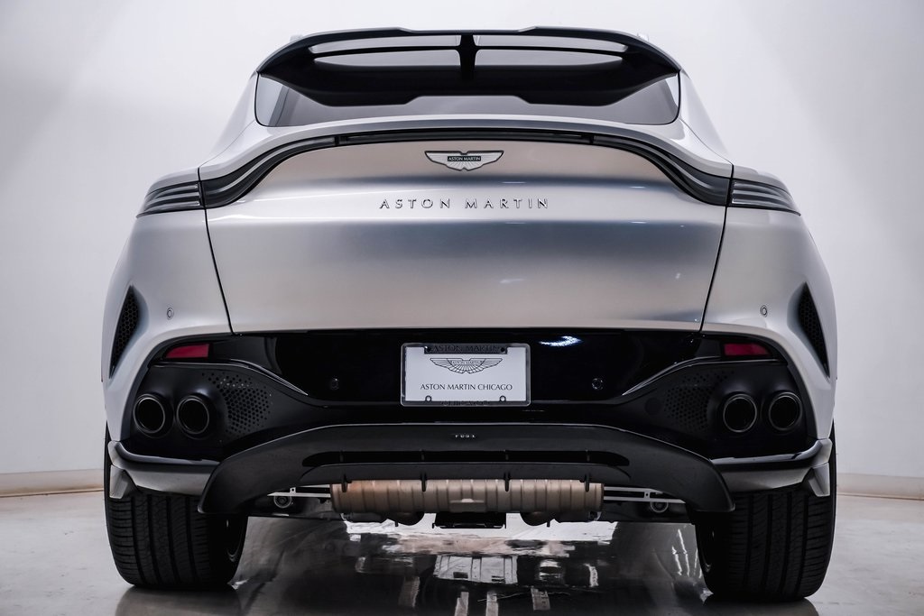 2025 Aston Martin DBX 707 8