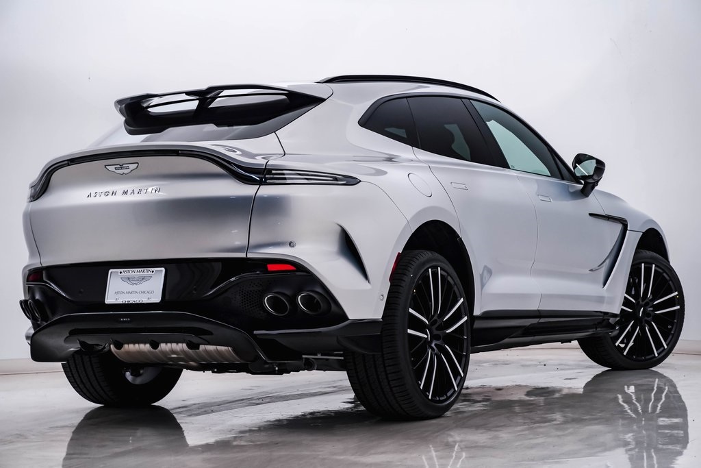 2025 Aston Martin DBX 707 9