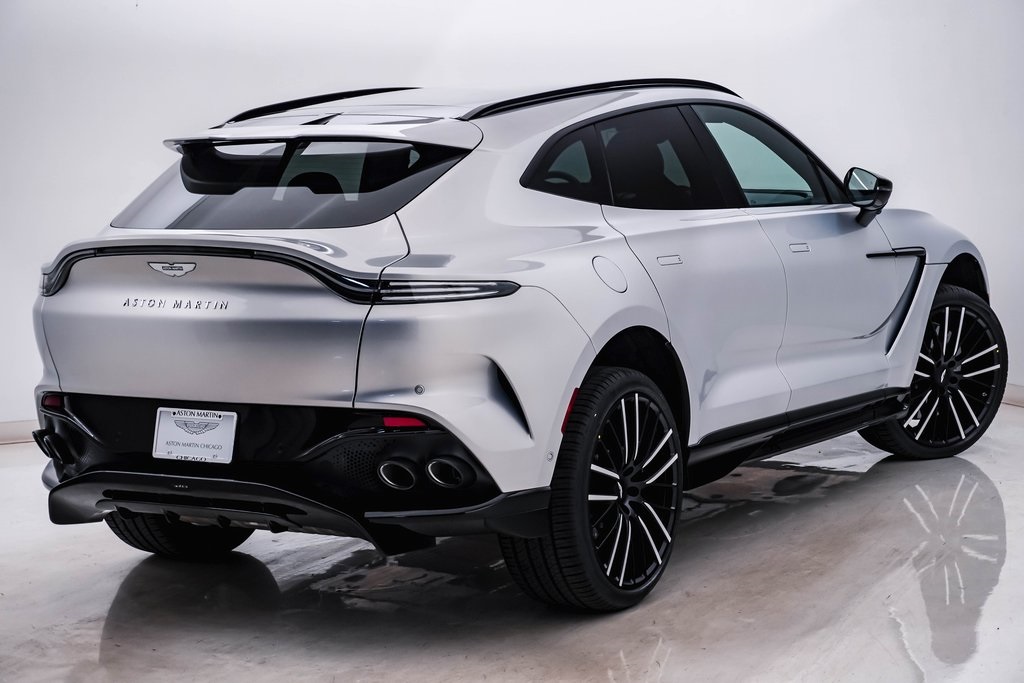 2025 Aston Martin DBX 707 11