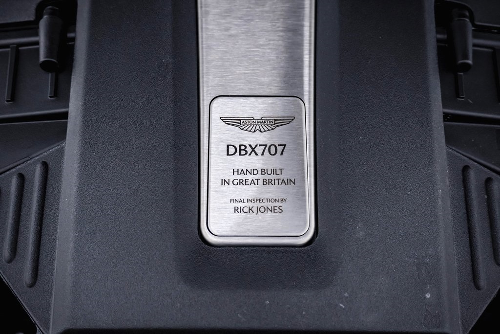 2025 Aston Martin DBX 707 33