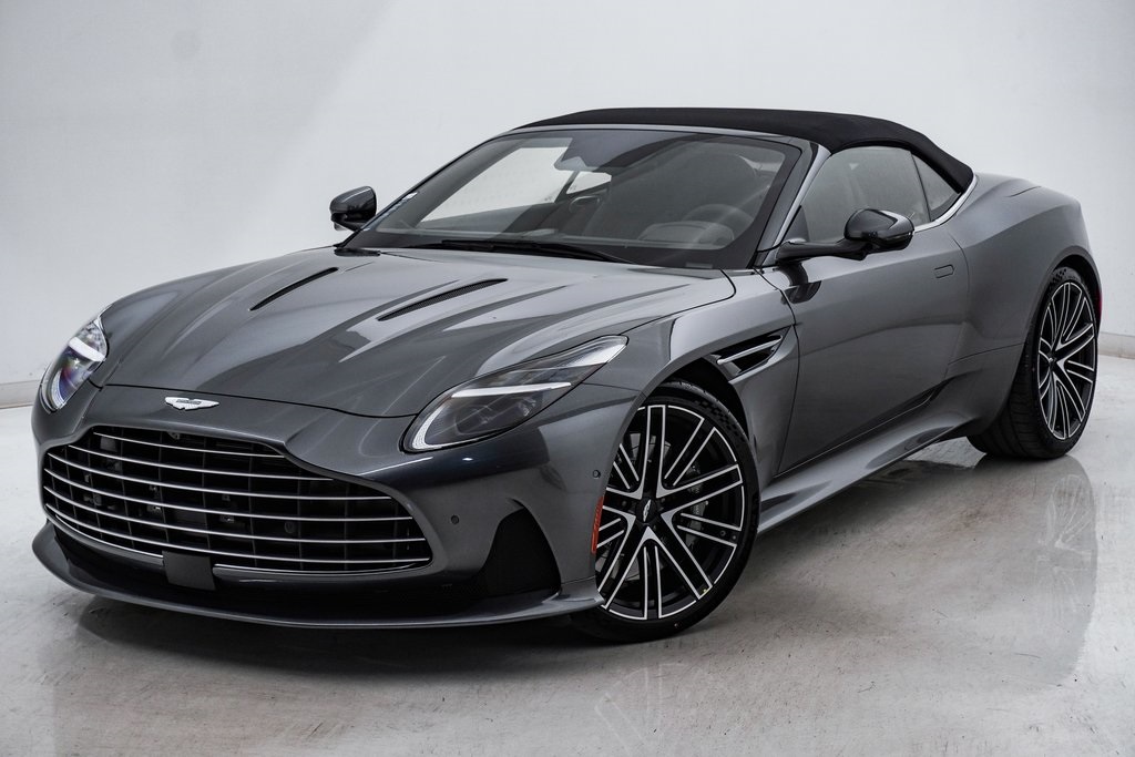 2025 Aston Martin DB12 Volante 10